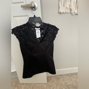Cache lace top size small